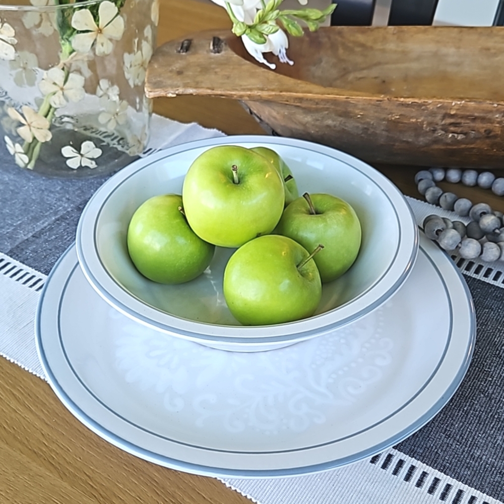 Korean Embossed 2p Stoneware Serving Bowl & Platter Set - Wellin Brocade Pattern - Picture 2 of 12